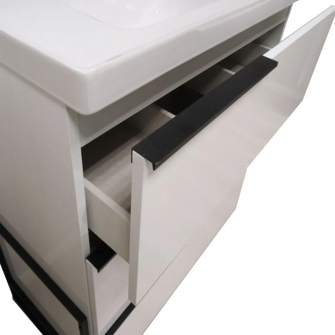 BAGNO COMPLETO MOD. FEBE CM 82 BIANCO LUCIDO