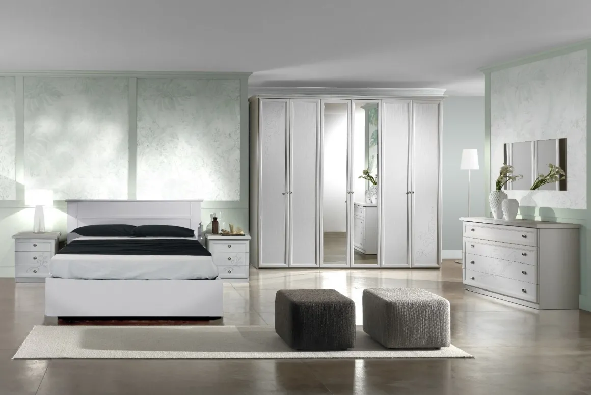 Camera da letto classica: camera da letto bianco frassinato con glitter e swarovski