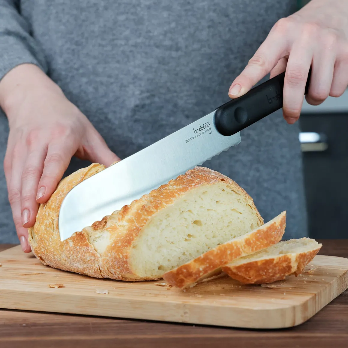 COLTELLO PER PANE BREAD KNIFE BLACK EDITION IN ACCIAIO INOX MANICO NERO