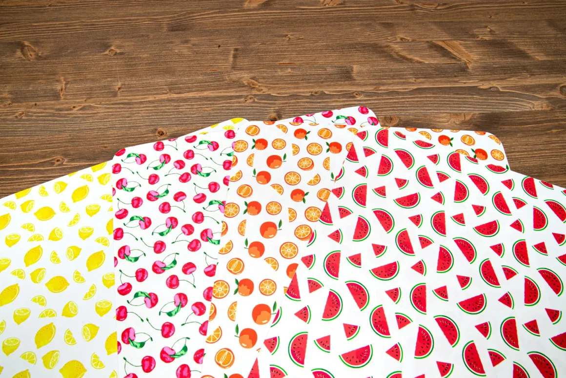 CONFEZIONE 4 TOVAGLIETTE IN POLIPROPILENE 45X30 CM TUTTIFRUTTI ASSORTITO: vendita online CONFEZIONE 4 TOVAGLIETTE IN POLIPROPILENE 45X30 CM TUTTIFRUTTI ASSORTITO in offerta