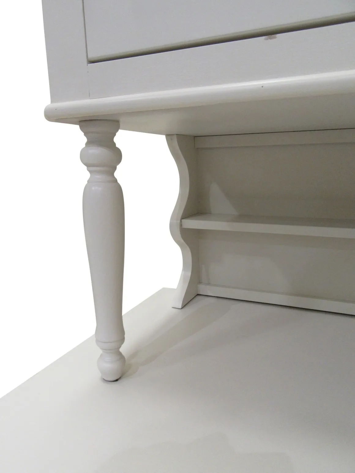 Credenza con cristalliera in legno bianco