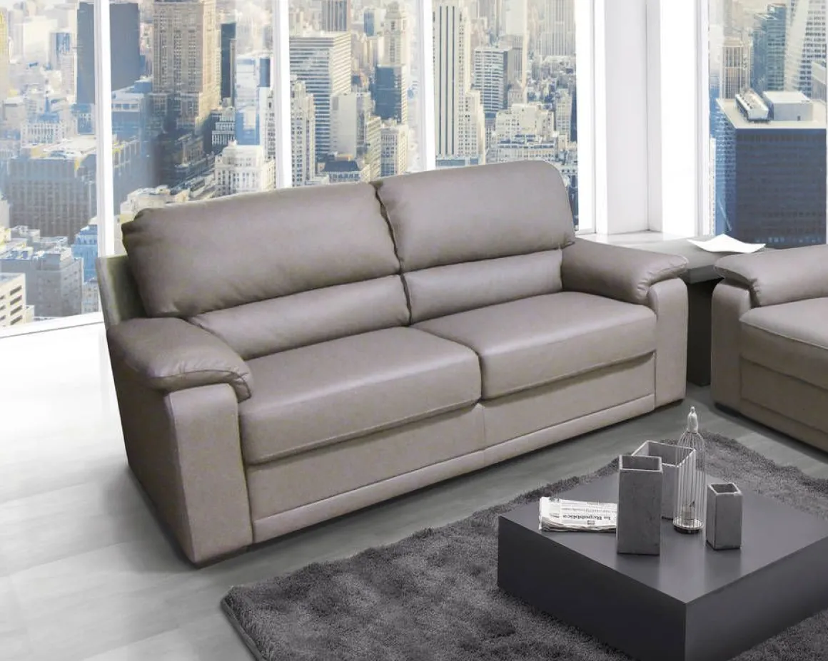 Divano 3 Posti in Pelle in Offerta: Modello Verona