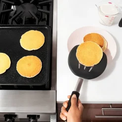 GOOD GRIPS - PALETTA PANCAKE IN SILICONE