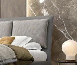 LETTO MATRIMONIALE CON CONTENITORE MODELLO IN TESSUTO GRIGIO