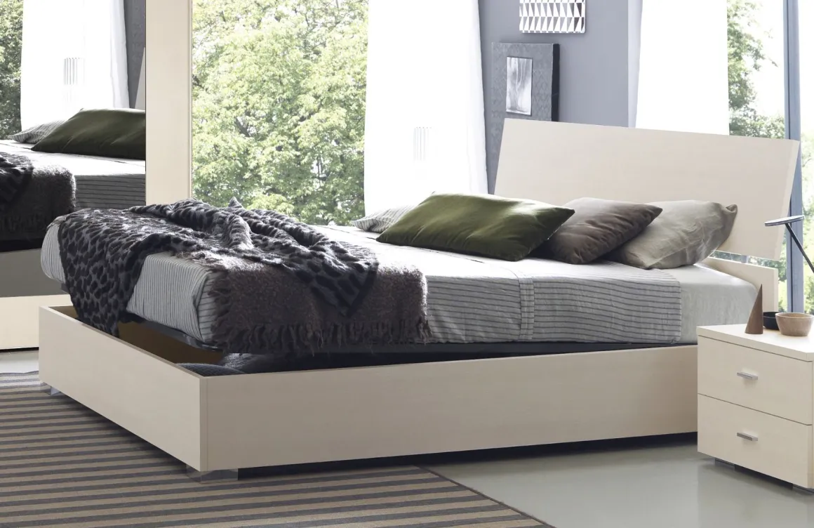 Letto matrimoniale EGOS in spatolato con contenitore