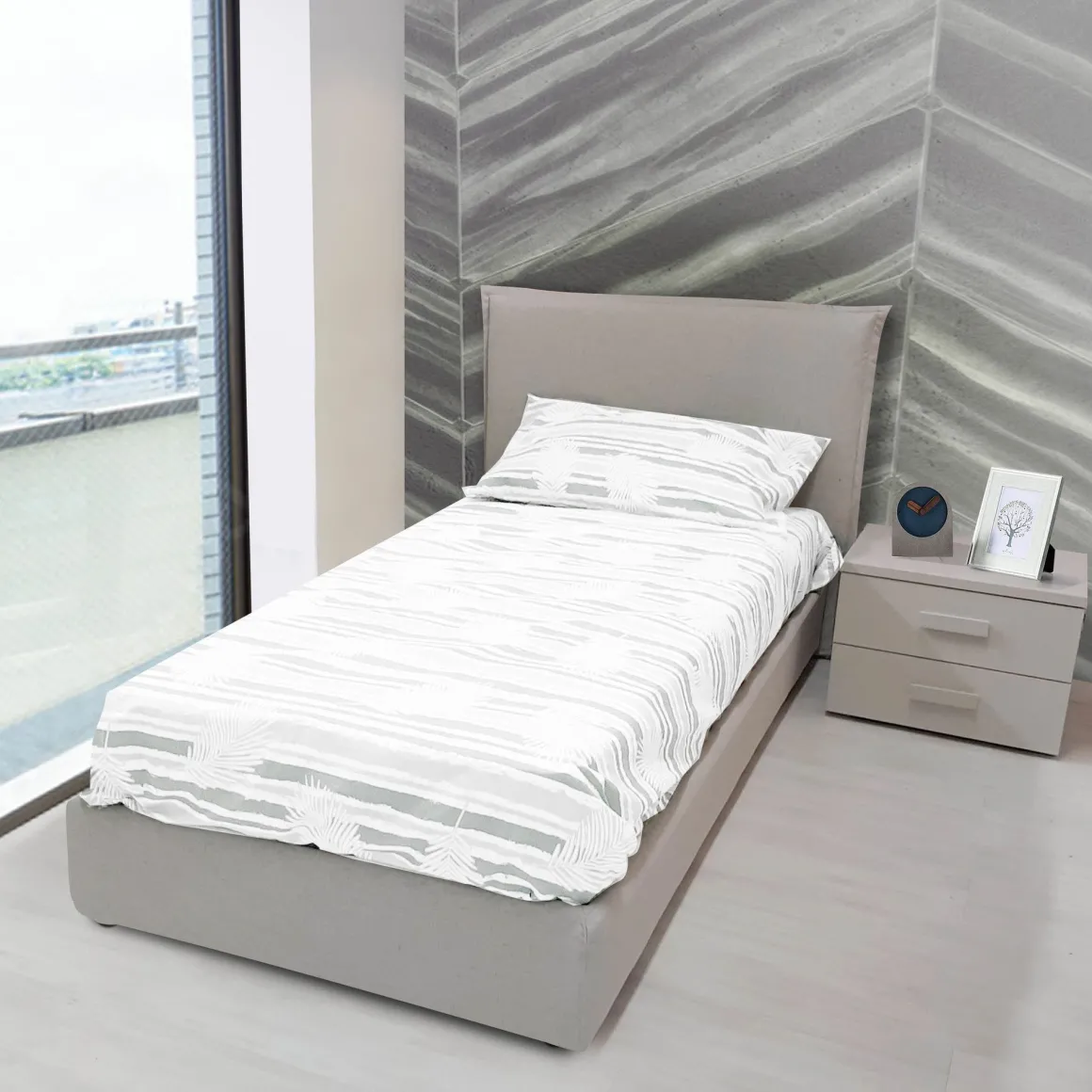 LETTO SINGOLO CON CONTENITORE MOD. CHANEL IN TESSUTO SABBIA
