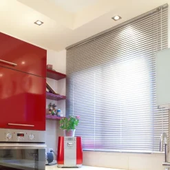 LINEA TECHNO - TENDA VENEZIANA IN ALLUMINIO ARGENTO 105X250CM: vendita online LINEA TECHNO - TENDA VENEZIANA IN ALLUMINIO ARGENTO 105X250CM in offerta