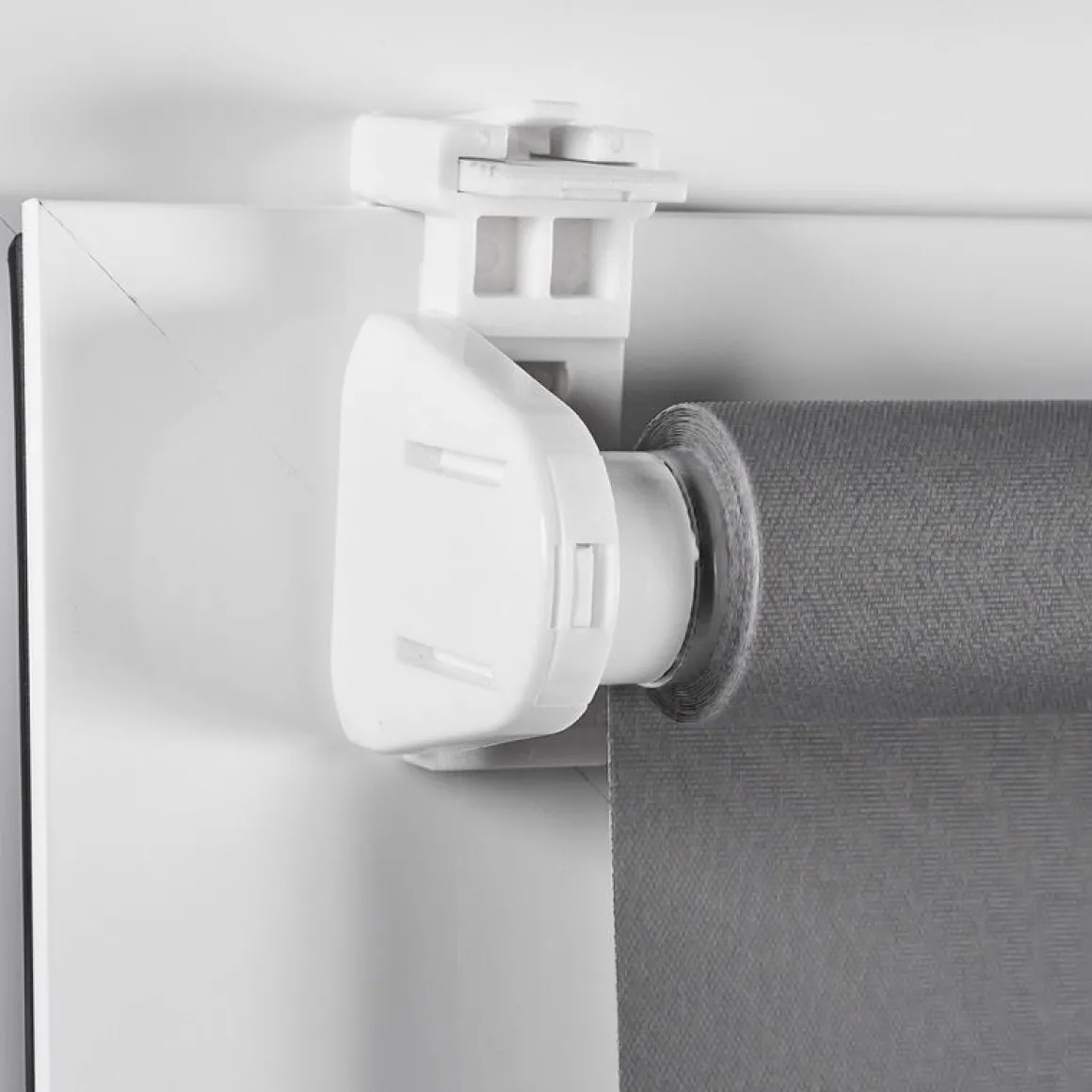 LINEA CLIP&FIX - TENDA A RULLO FILTRANTE BIANCO 75X180CM: vendita online LINEA CLIP&FIX - TENDA A RULLO FILTRANTE BIANCO 75X180CM in offerta