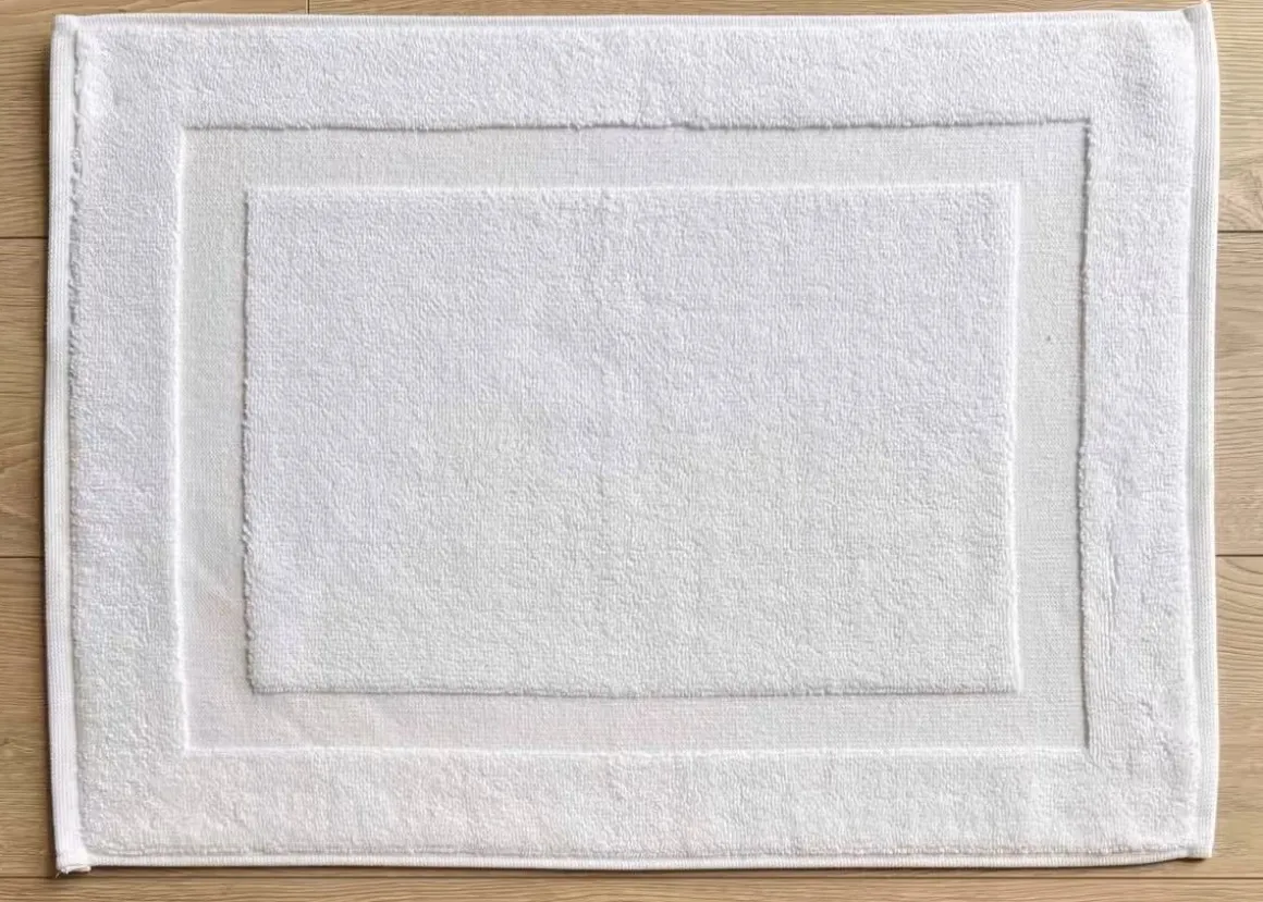 LINEA SOLID - TAPPETO BAGNO 50X70 CM BIANCO : vendita online LINEA SOLID - TAPPETO BAGNO 50X70 CM BIANCO in offerta