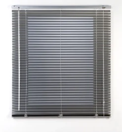 LINEA TECHNO - TENDA VENEZIANA IN ALLUMINIO ARGENTO 90X160CM: vendita online LINEA TECHNO - TENDA VENEZIANA IN ALLUMINIO ARGENTO 90X160CM in offerta