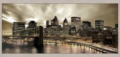 QUADRO BRIDGE AT NIGHT CON CORNICE BOSTON BEIGE 57X28 CM : vendita online QUADRO BRIDGE AT NIGHT CON CORNICE BOSTON BEIGE 57X28 CM in offerta