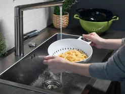 SCOLAPASTA LINEA HELM LARGE IN MELAMINA BIANCO DIAM. 30CM