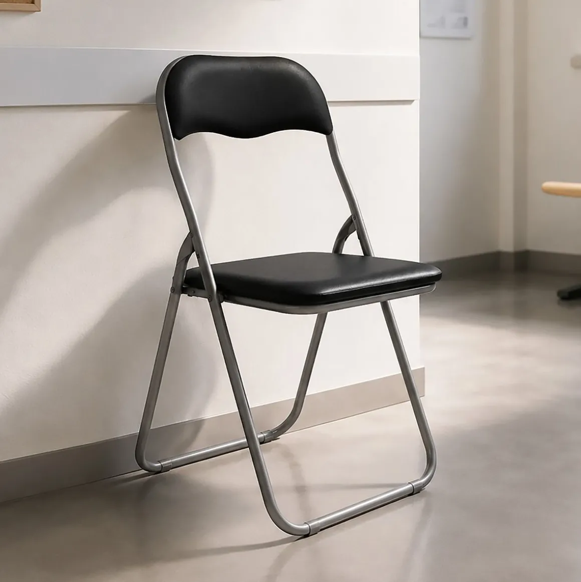 SEDIA PIEGHEVOLE METALLO E PVC NERO: vendita online SEDIA PIEGHEVOLE METALLO E PVC NERO in offerta