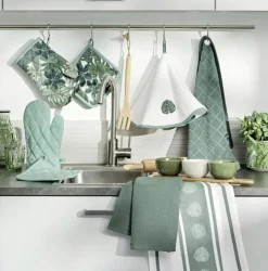 SET GUANTO DA CUCINA + PRESINA IN COTONE UNITO VERDE SALVIA: vendita online SET GUANTO DA CUCINA + PRESINA IN COTONE UNITO VERDE SALVIA in offerta