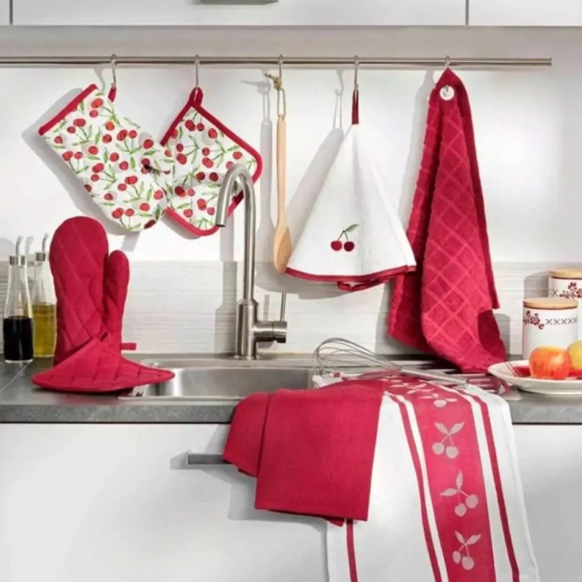 SET GUANTO DA CUCINA + PRESINA IN COTONE UNITO CERISETTE RUBINO : vendita online SET GUANTO DA CUCINA + PRESINA IN COTONE UNITO CERISETTE RUBINO in offerta
