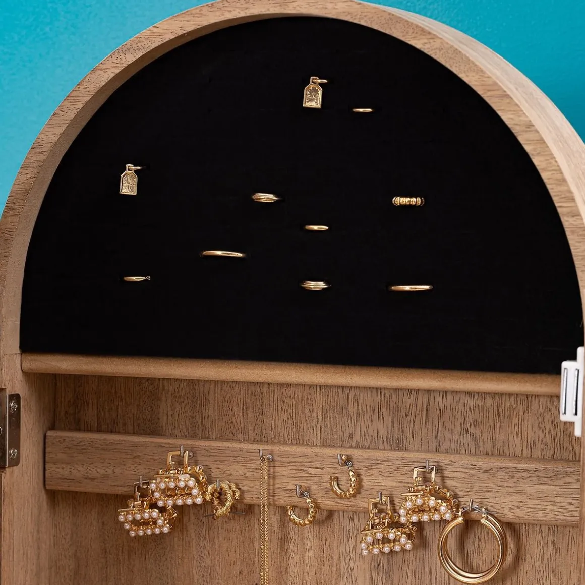 SPECCHIO PORTAGIOIE SOLEYA CM 42X37.5 H.145 IN MDF NATURALE : vendita online SPECCHIO PORTAGIOIE SOLEYA CM 42X37.5 H.145 IN MDF NATURALE in offerta