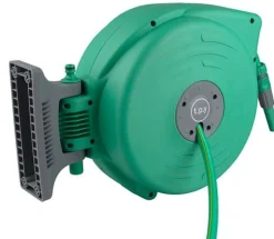 Vendita online di AVVOLGICANNA AUTOMATICO 12MT CON CANNA VERDE