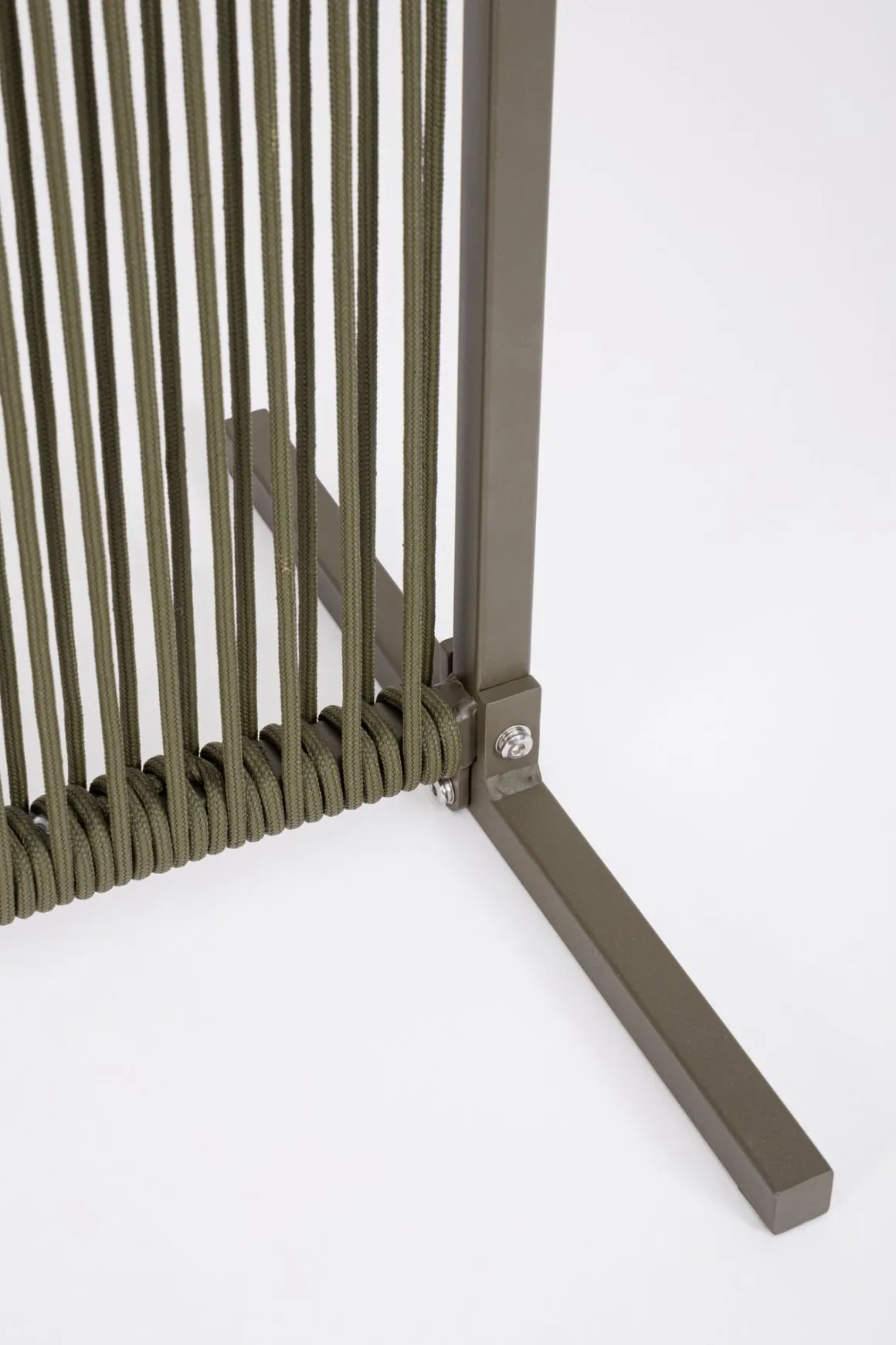 Vendita online di PARAVENTO PAXSON CM 180X30 H. 120 IN METALLO E CORDA VERDE OLIVA