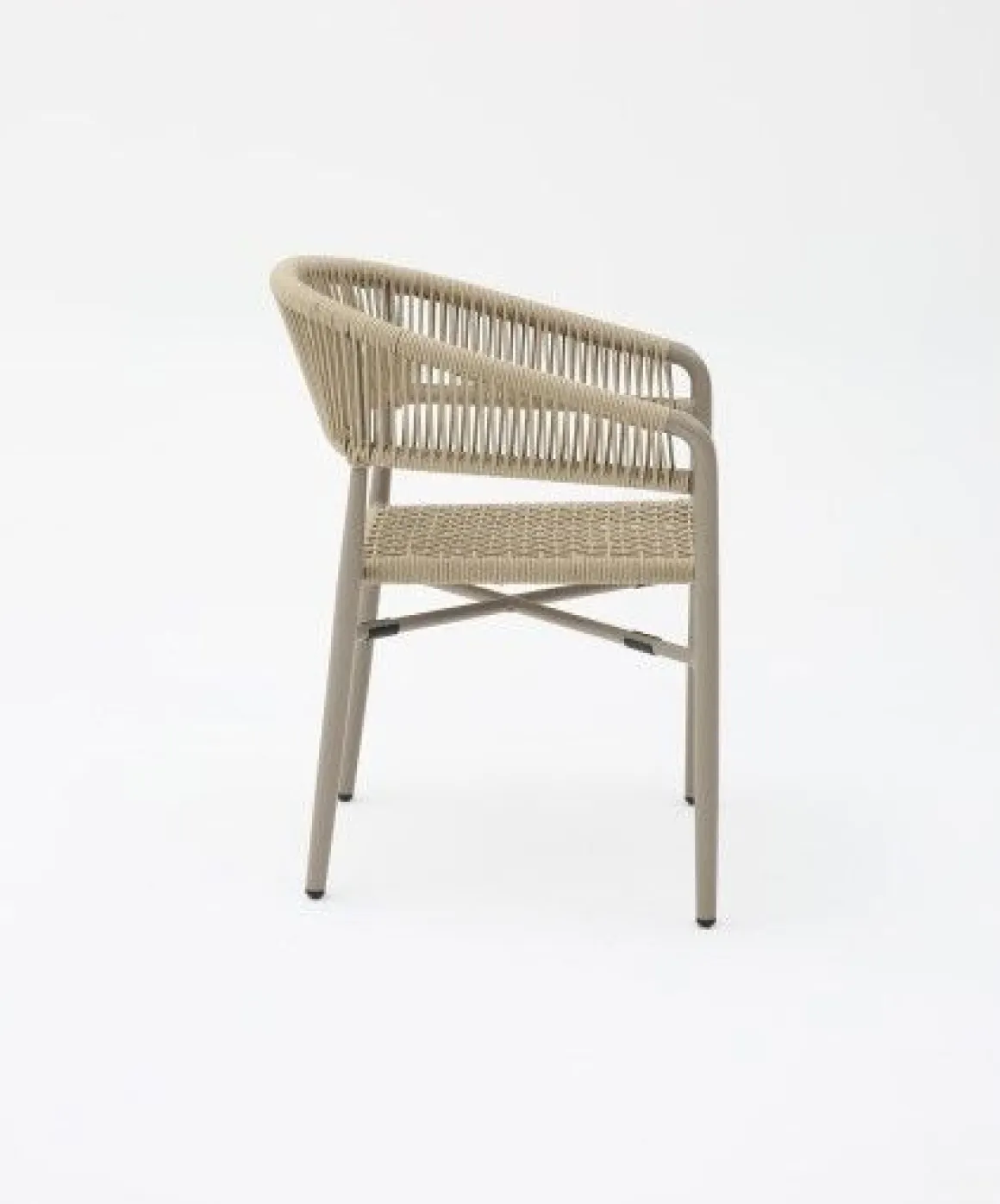 Vendita online di POLTRONCINA IN ALLUMINIO E CORDA BEIGE