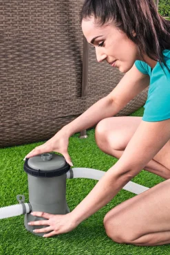 Vendita online di POMPA A FILTRO 2006LT/H PER PISCINE DA 1100 A 14300LT