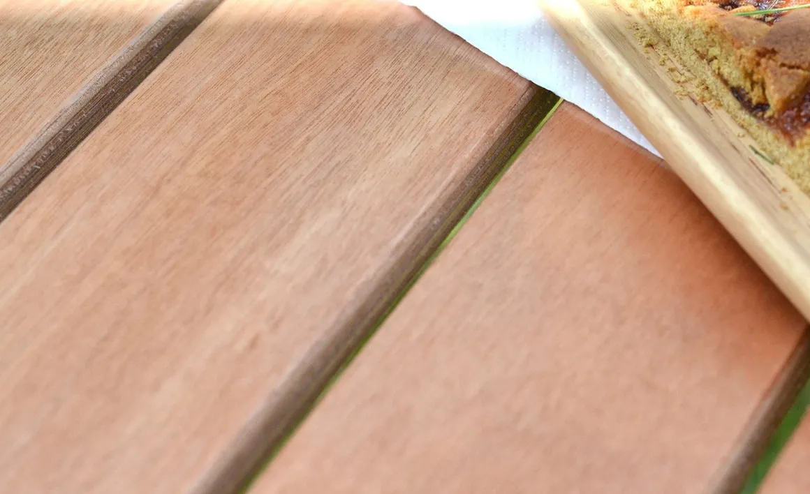 Vendita online di TAVOLO PIEGHEVOLE CM 80X60 METALLO E LEGNO