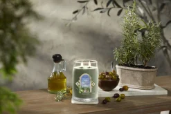YANKEE CANDLE - GIARA GRANDE 2 STOPPINI OLIVE AND CYPRESS: vendita online YANKEE CANDLE - GIARA GRANDE 2 STOPPINI OLIVE AND CYPRESS in offerta