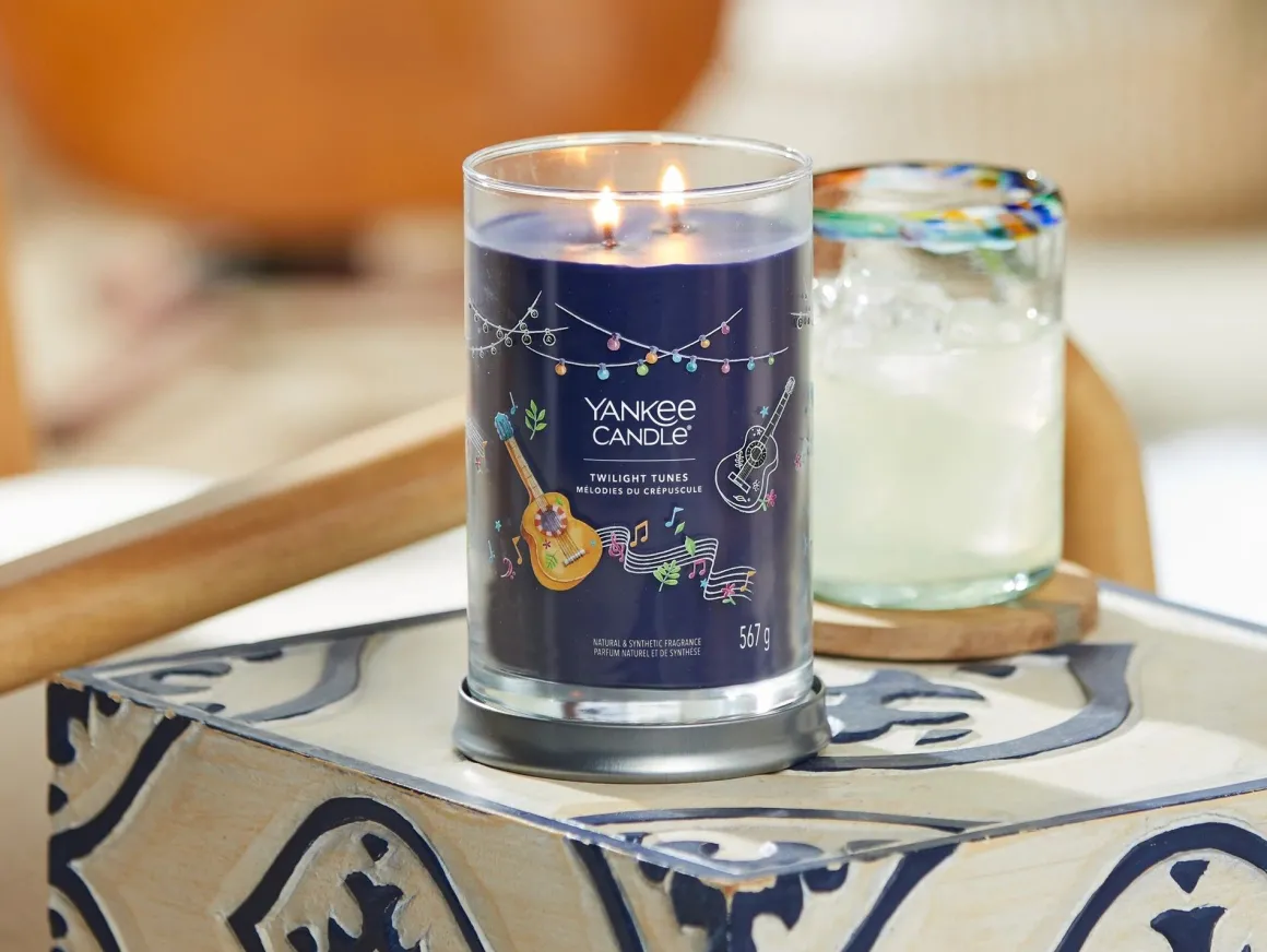 YANKEE CANDLE - TUMBLER GRANDE 2 STOPPINI TWILIGHT TUNES: vendita online YANKEE CANDLE - TUMBLER GRANDE 2 STOPPINI TWILIGHT TUNES in offerta